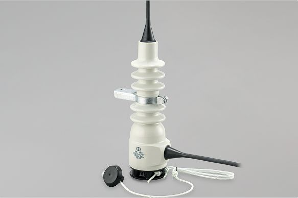 円筒形カットアウト